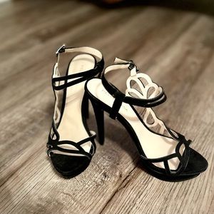 Pelle Moda Black Suede Dress Heel Sandals Size 6.5.